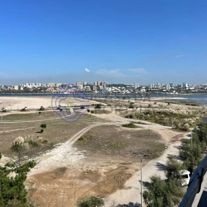 Apartamento T2 para Venda em Canidelo Foto 16