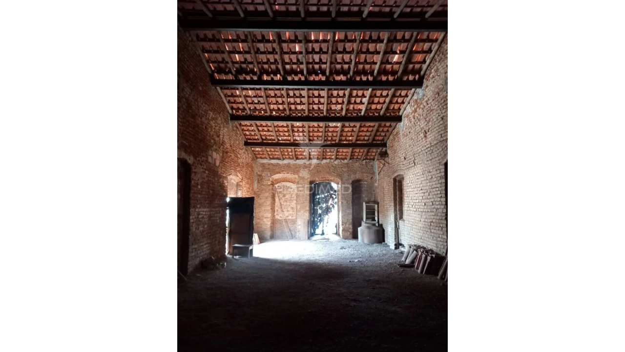 Armazém para Venda em Redondo Foto 2