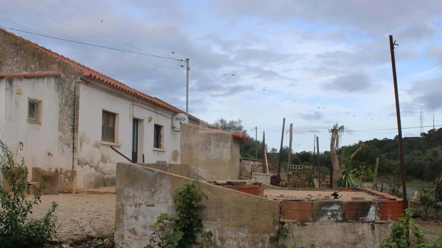 Moradia T2 para Venda em Mexilhoeira Grande