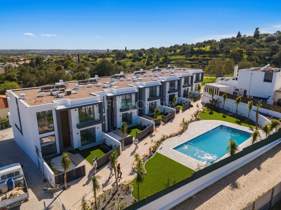 Apartamento T4 para Venda em Boliqueime Foto 3