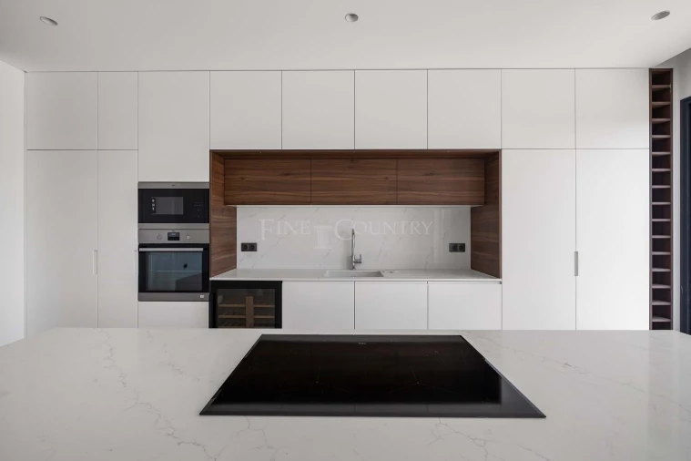 Apartamento T4 para Venda em Boliqueime Foto 12