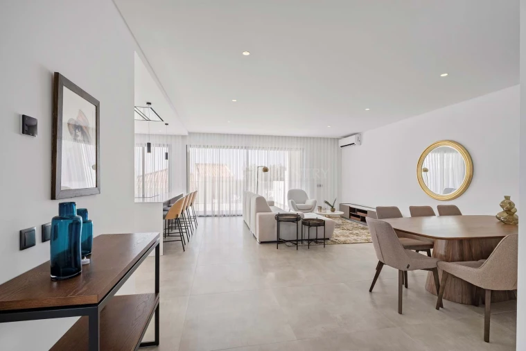 Apartamento T4 para Venda em Boliqueime Foto 15