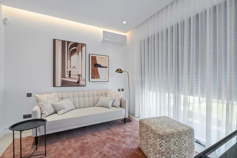 Apartamento T4 para Venda em Boliqueime Foto 17