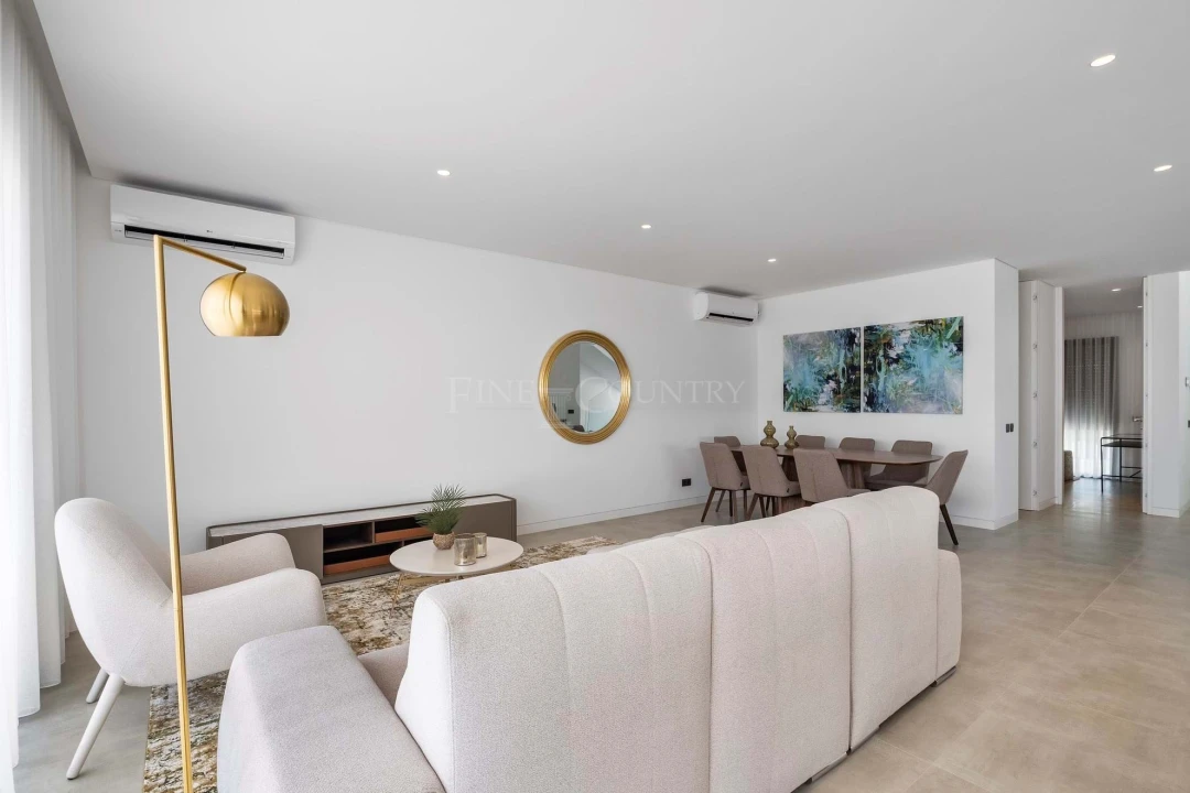 Apartamento T4 para Venda em Boliqueime Foto 14