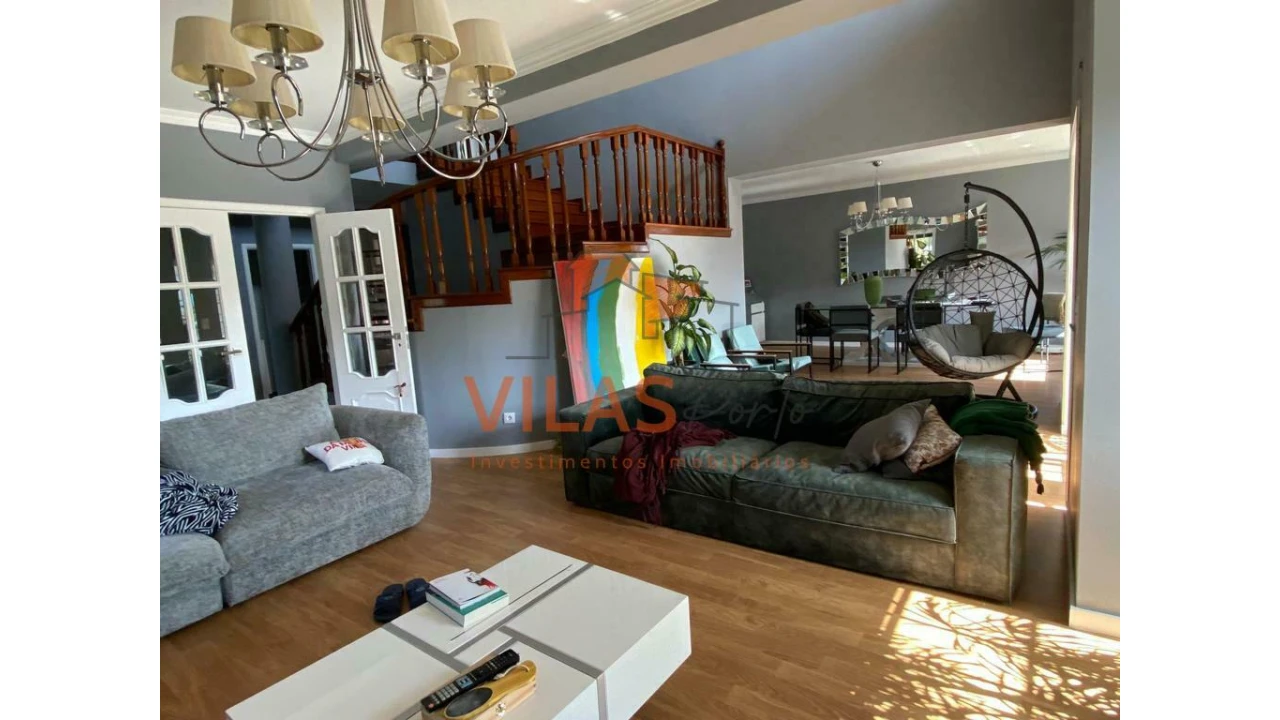 Moradia T5 para Venda em Meixomil Foto 4