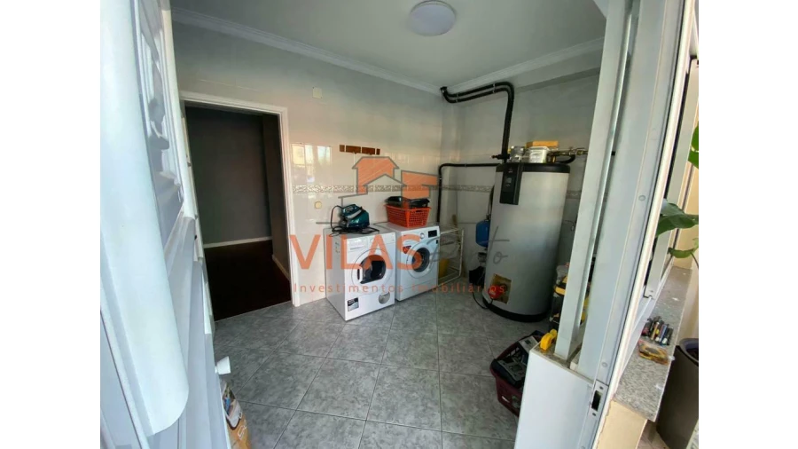 Moradia T5 para Venda em Meixomil Foto 10