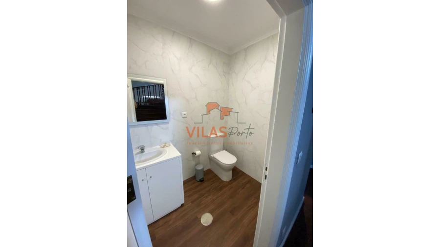 Moradia T5 para Venda em Meixomil Foto 9