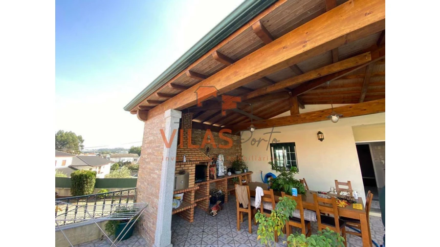 Moradia T5 para Venda em Meixomil Foto 11