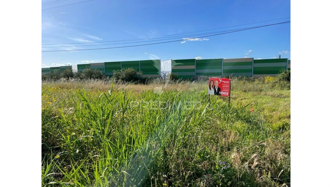 Terreno para Venda em Achete, Azoia de Baixo e Póvoa de Santarém Foto 4