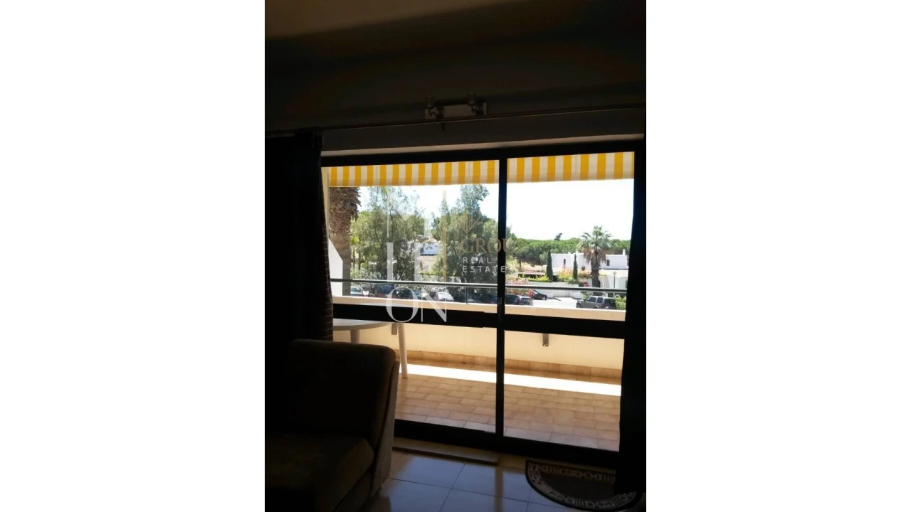Apartamento para Venda em Quarteira Foto 14