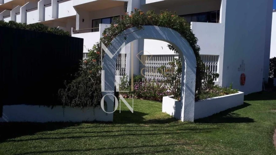 Apartamento para Venda em Quarteira Foto 4