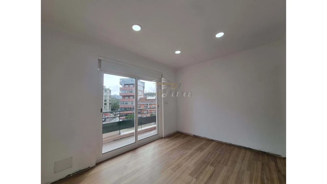 Apartamento T2 para Venda em Odivelas Foto 4