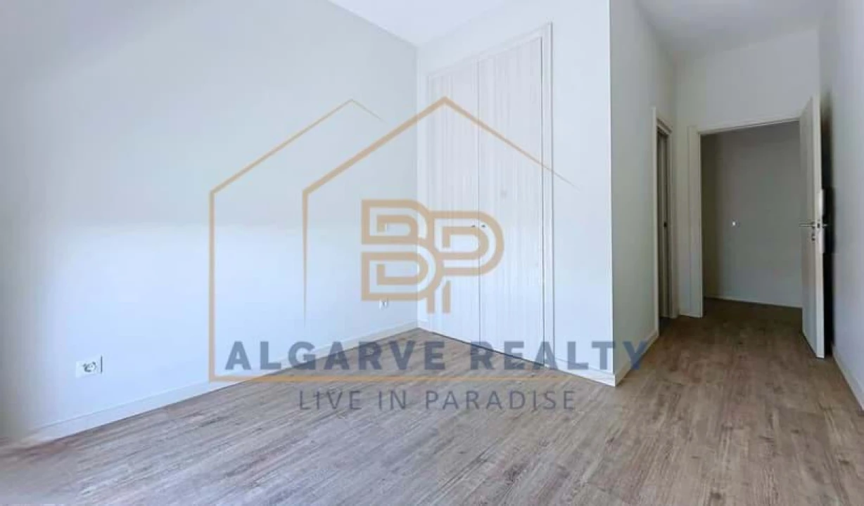 Apartamento T4 para Venda em Portimão Foto 26