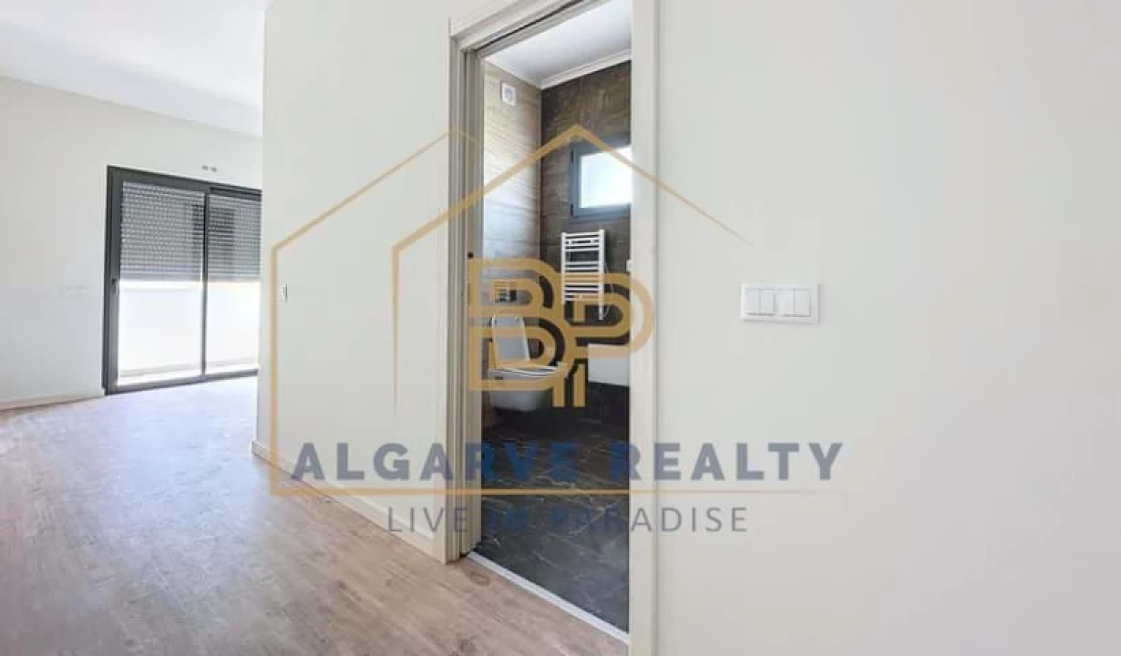 Apartamento T4 para Venda em Portimão Foto 11