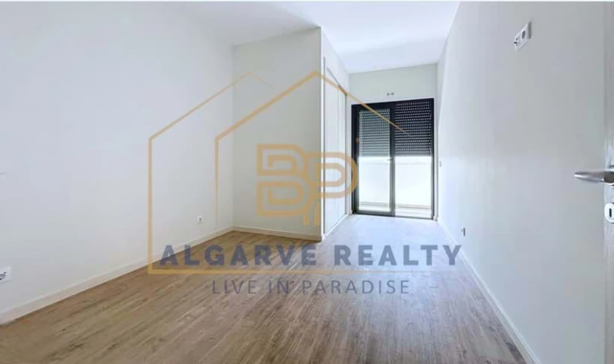 Apartamento T4 para Venda em Portimão Foto 24