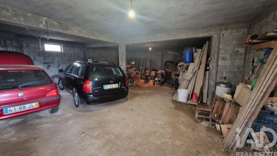 Moradia T3 para Venda em Cepões, Meijinhos e Melcões Foto 25