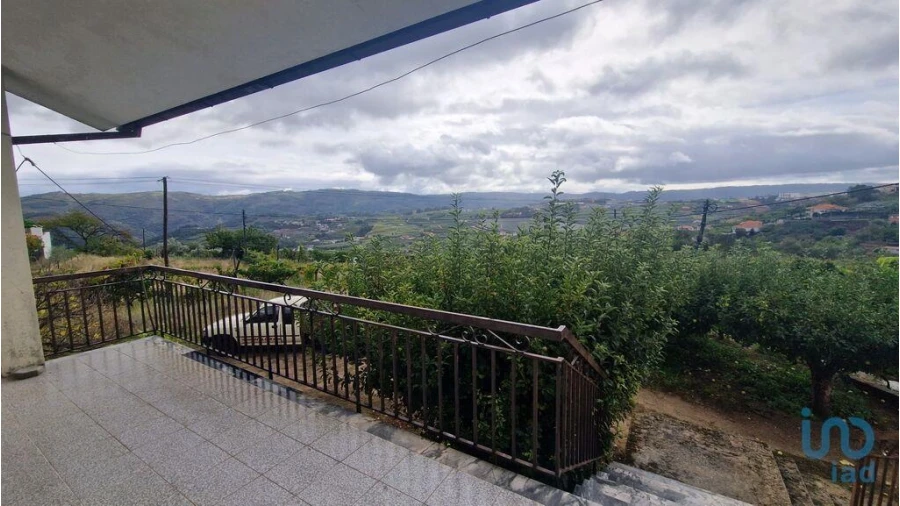 Moradia T3 para Venda em Cepões, Meijinhos e Melcões Foto 5