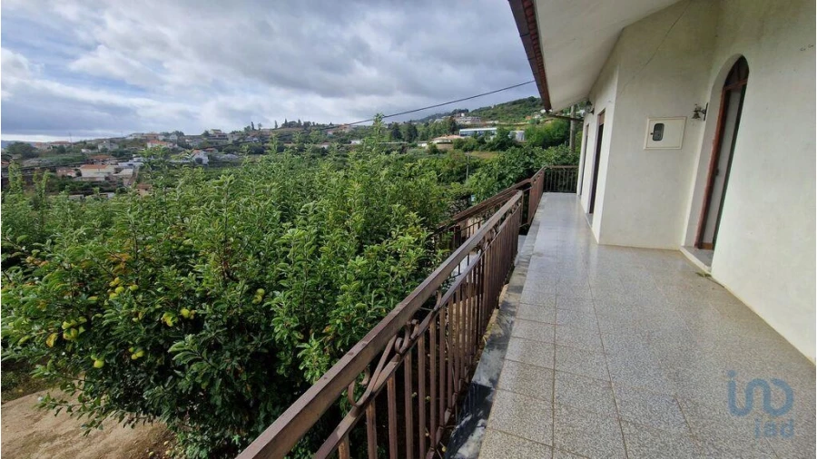 Moradia T3 para Venda em Cepões, Meijinhos e Melcões Foto 4