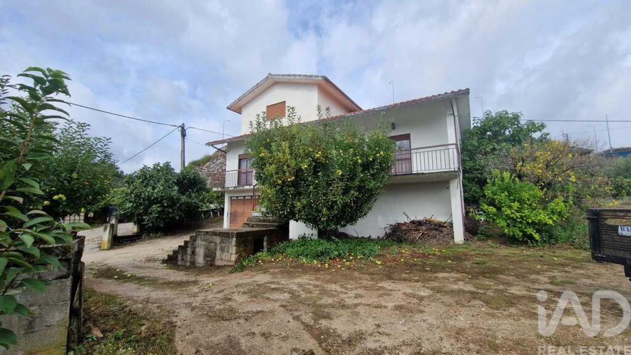 Moradia T3 para Venda em Cepões, Meijinhos e Melcões Foto 29