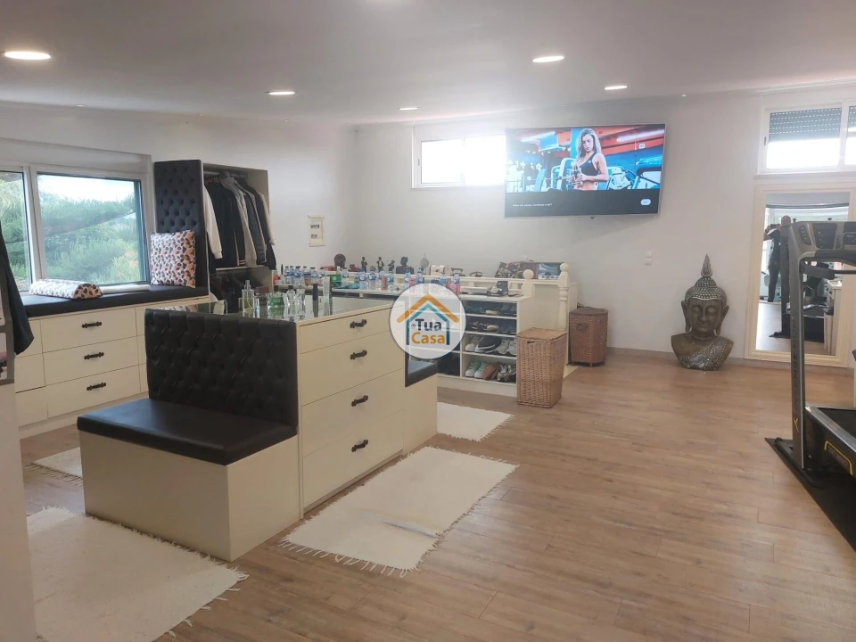 Quinta T3 para Venda em Santa Maria e São Miguel, São Martinho, São Pedro Penaferrim Foto 23