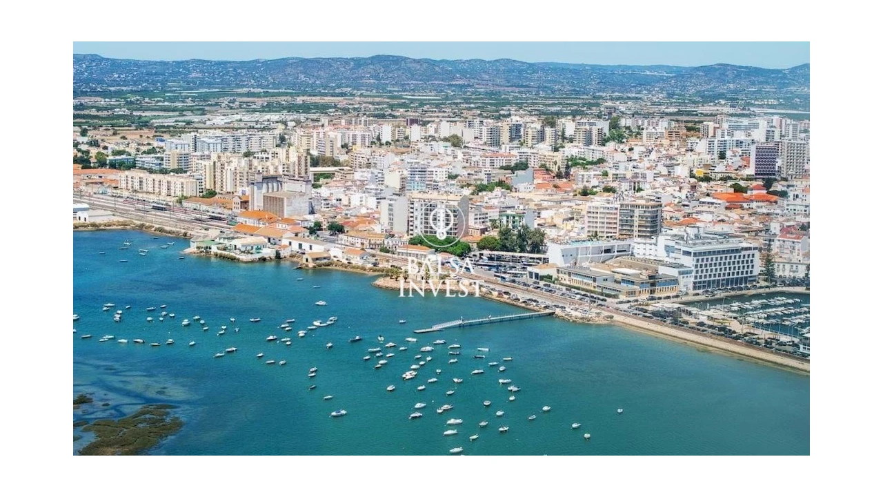 Apartamento T2 para Venda em Faro (Sé e São Pedro) Foto 7