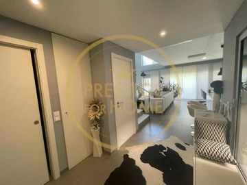Moradia T3 para Venda em Albufeira e Olhos de Água