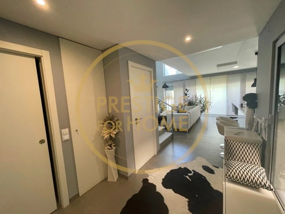 Moradia T3 para Venda em Albufeira e Olhos de Água Foto 3