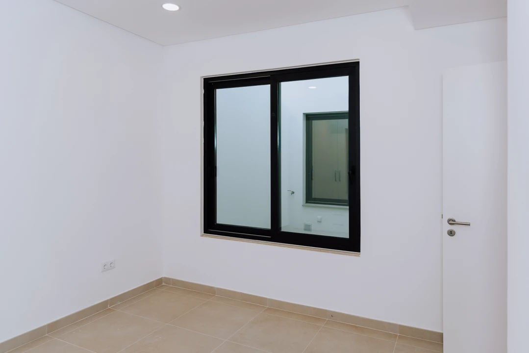 Apartamento T2 para Venda em Faro (Sé e São Pedro) Foto 9