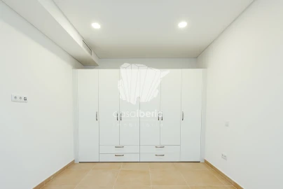 Apartamento T2 para Venda em Faro (Sé e São Pedro)