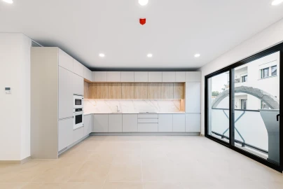 Apartamento T2 para Venda em Faro (Sé e São Pedro)