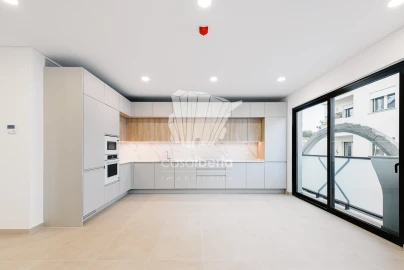 Apartamento T2 para Venda em Faro (Sé e São Pedro)