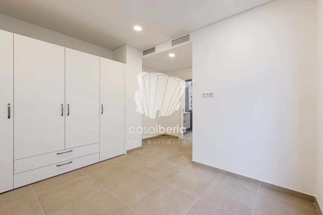 Apartamento T2 para Venda em Faro (Sé e São Pedro) Foto 96