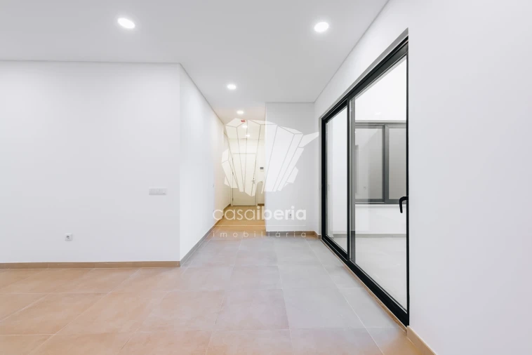 Apartamento T2 para Venda em Faro (Sé e São Pedro) Foto 88