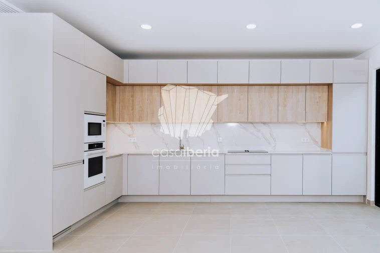 Apartamento T2 para Venda em Faro (Sé e São Pedro) Foto 61