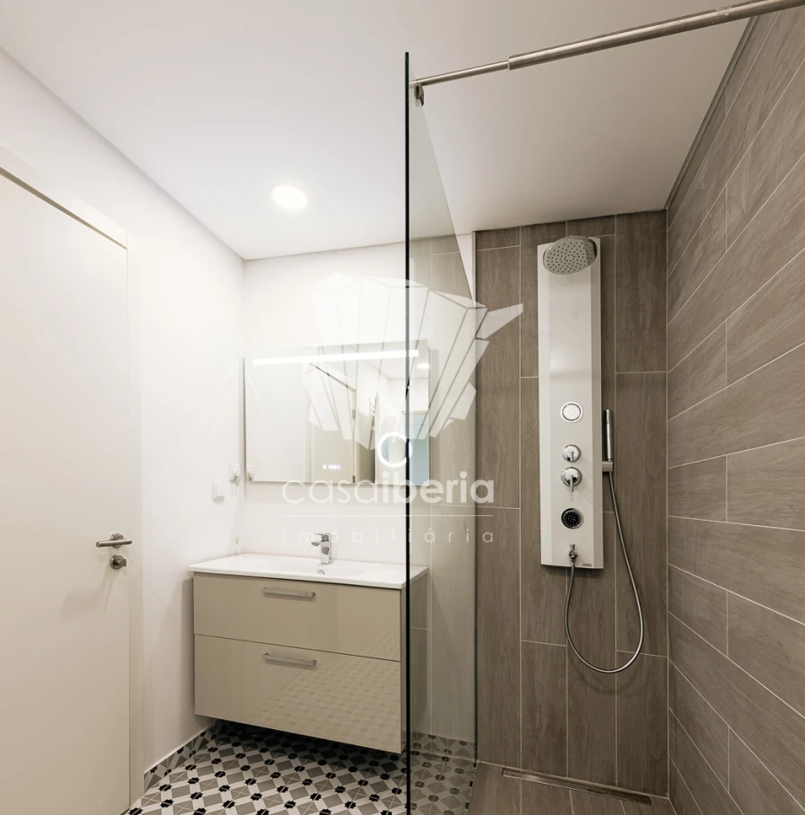 Apartamento T2 para Venda em Faro (Sé e São Pedro) Foto 94