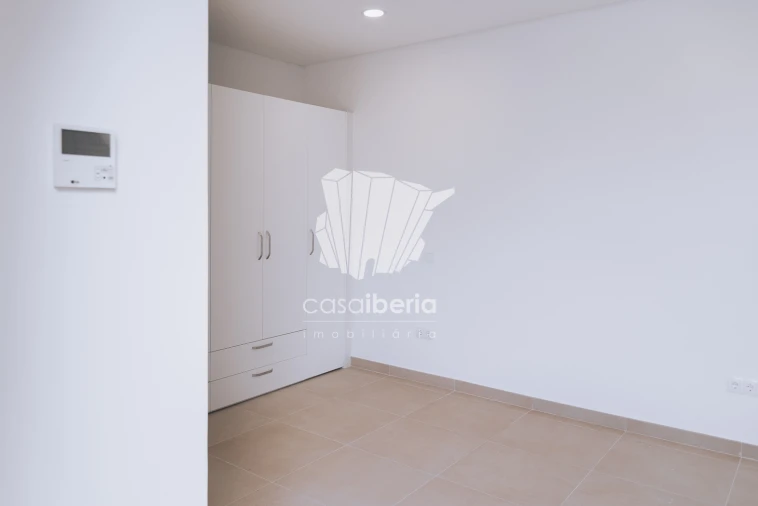 Apartamento T2 para Venda em Faro (Sé e São Pedro) Foto 63