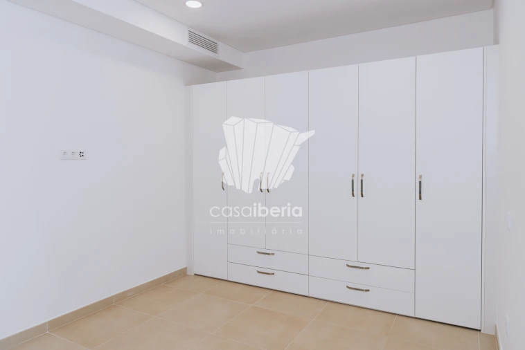 Apartamento T2 para Venda em Faro (Sé e São Pedro) Foto 64