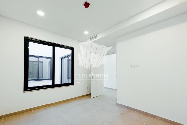 Apartamento T2 para Venda em Faro (Sé e São Pedro) Foto 104