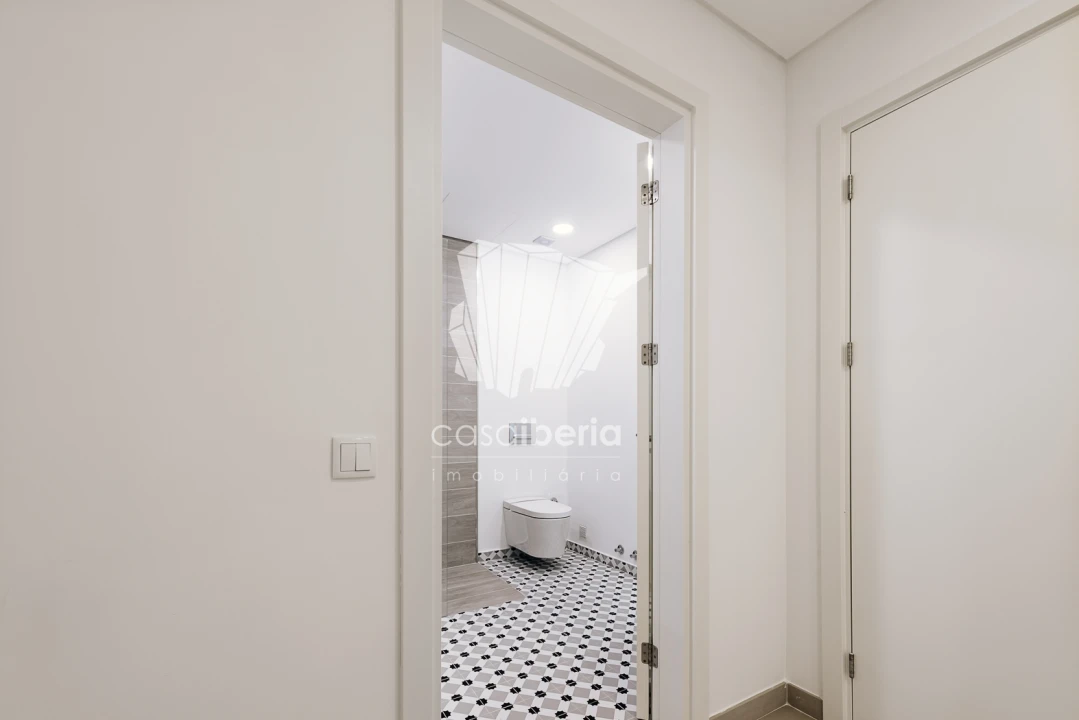 Apartamento T2 para Venda em Faro (Sé e São Pedro) Foto 99