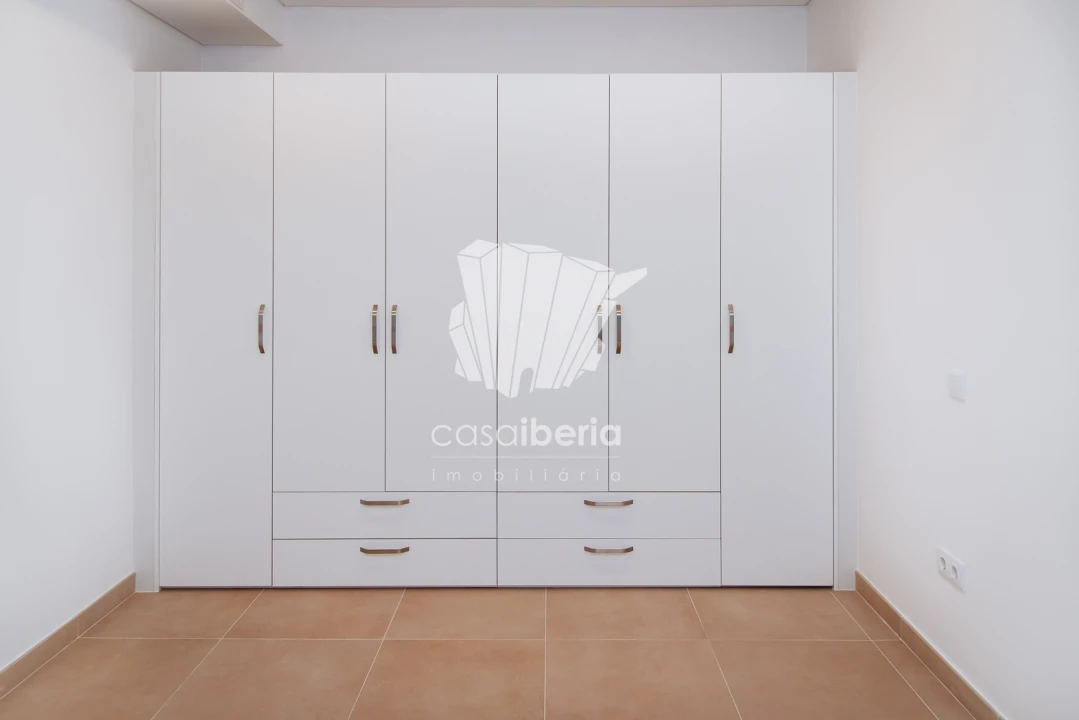 Apartamento T2 para Venda em Faro (Sé e São Pedro) Foto 77