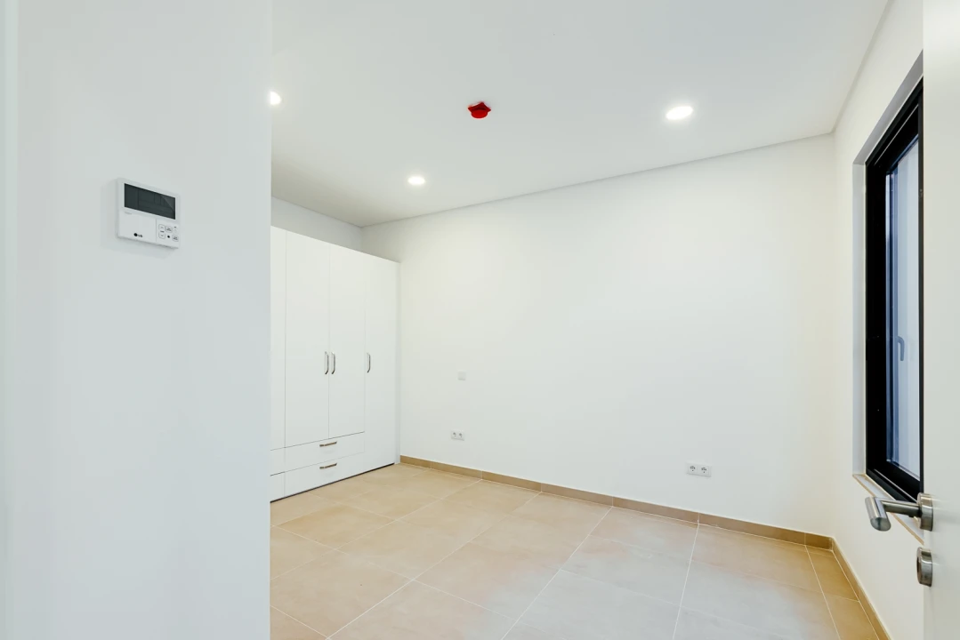 Apartamento T2 para Venda em Faro (Sé e São Pedro) Foto 48