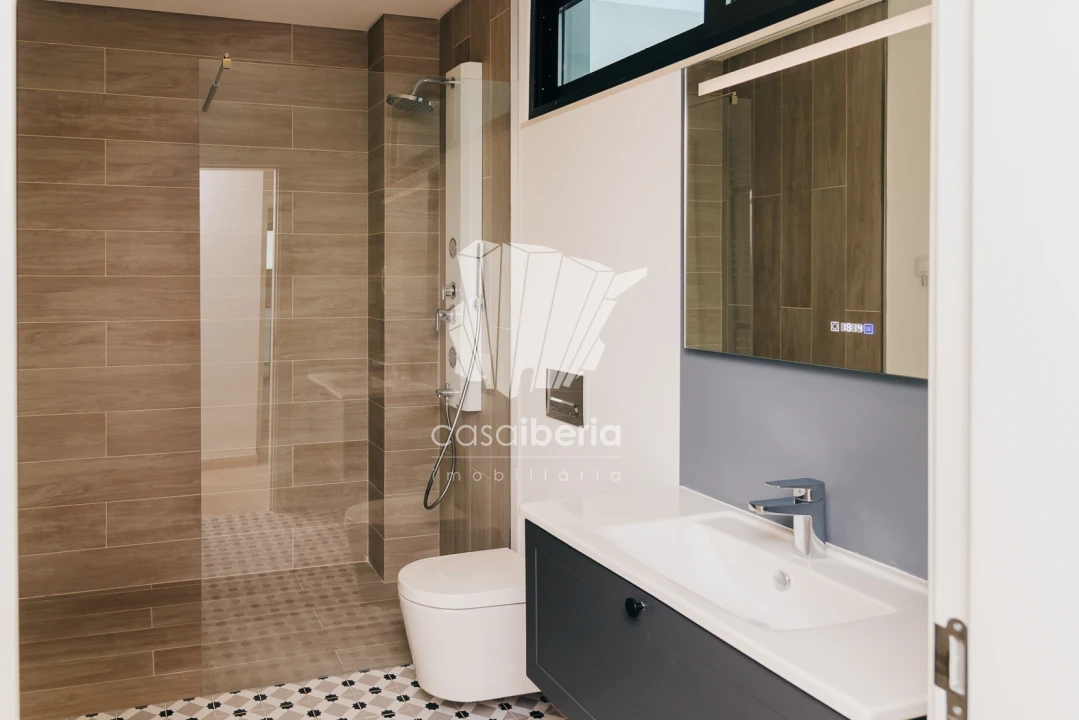 Apartamento T2 para Venda em Faro (Sé e São Pedro) Foto 79