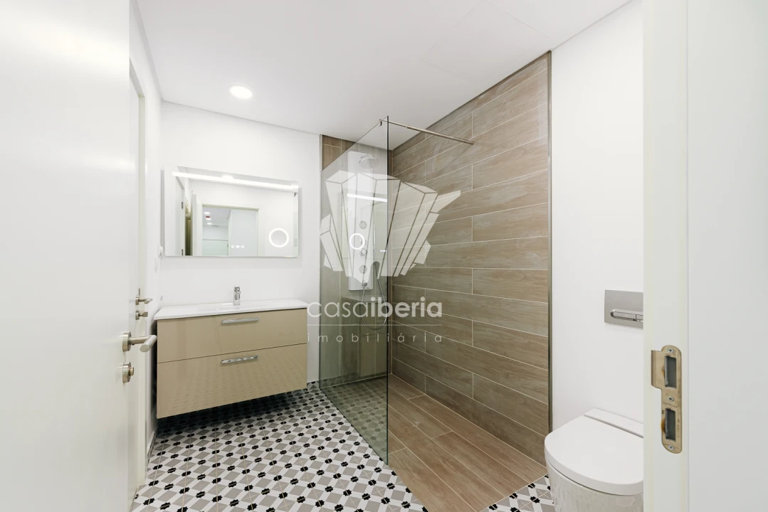 Apartamento T2 para Venda em Faro (Sé e São Pedro) Foto 106