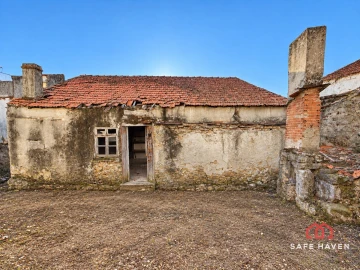 Moradia T4 para Venda em Cunha Baixa