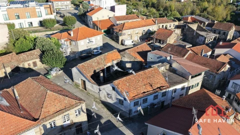 Moradia T4 para Venda em Cunha Baixa