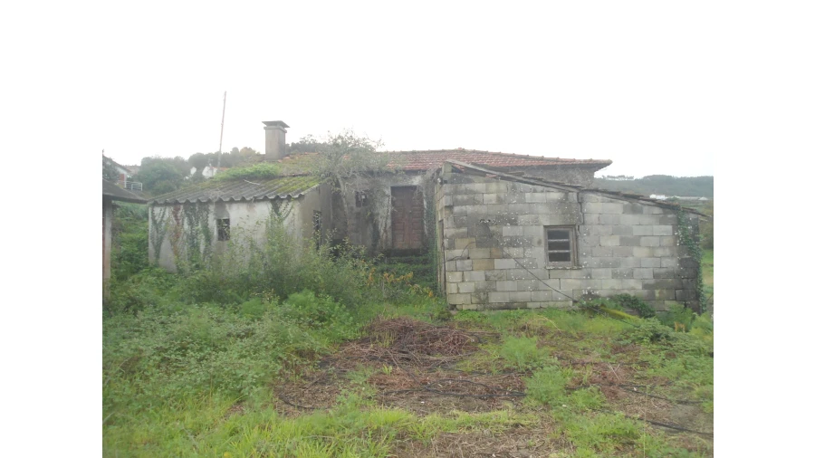 Quinta T0 para Venda em Gondarem Foto 8