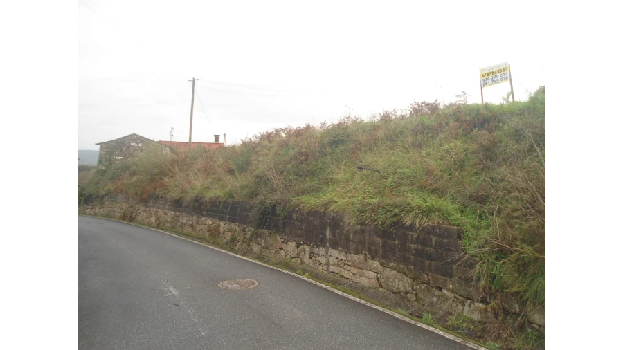 Quinta T0 para Venda em Gondarem Foto 10