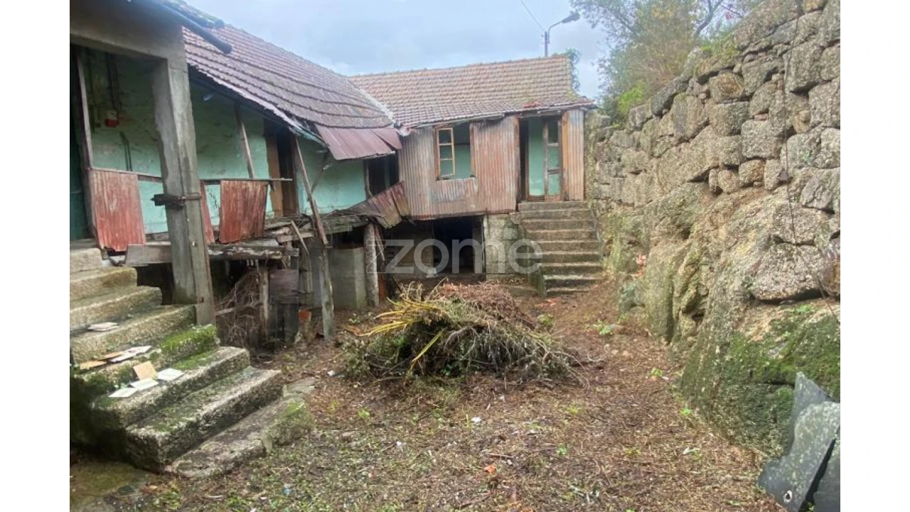 Moradia T4 para Venda em Rebordosa Foto 10