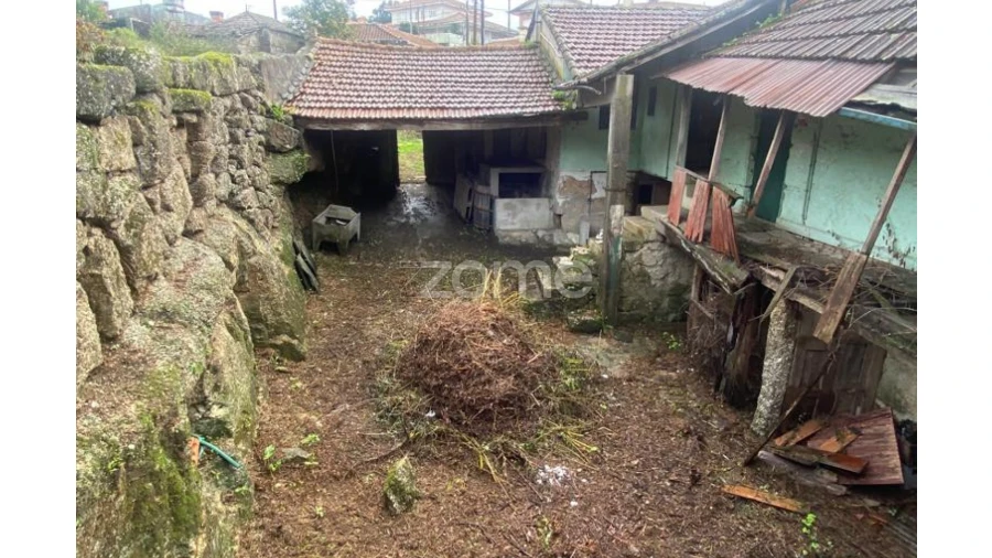 Moradia T4 para Venda em Rebordosa Foto 14