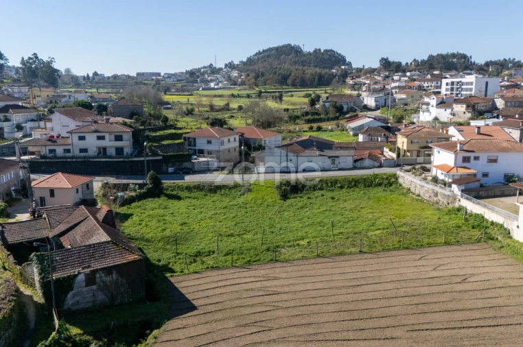 Moradia T4 para Venda em Rebordosa Foto 23